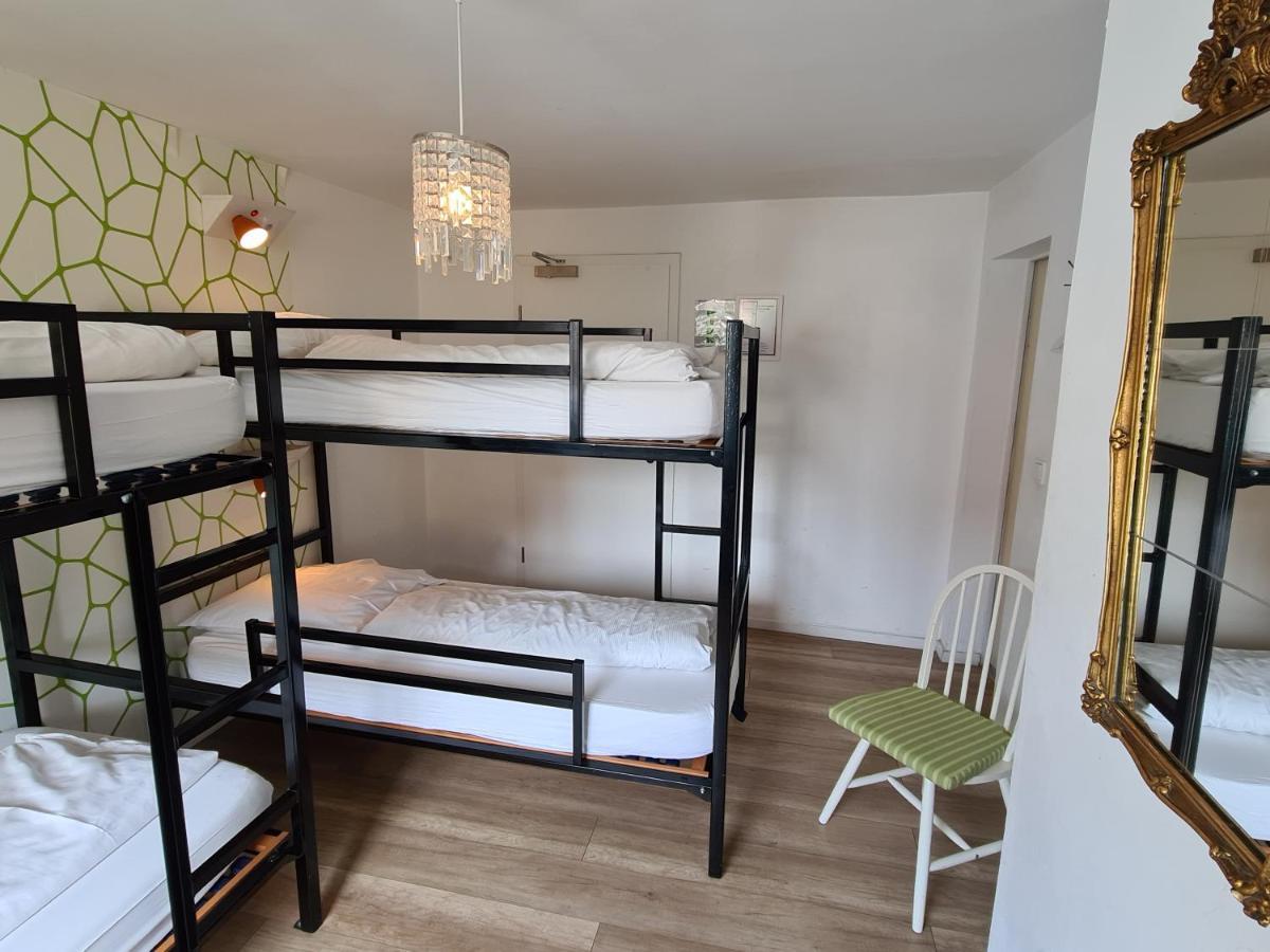 Weltempfänger Hostel Köln Vandrarhemssängar bild